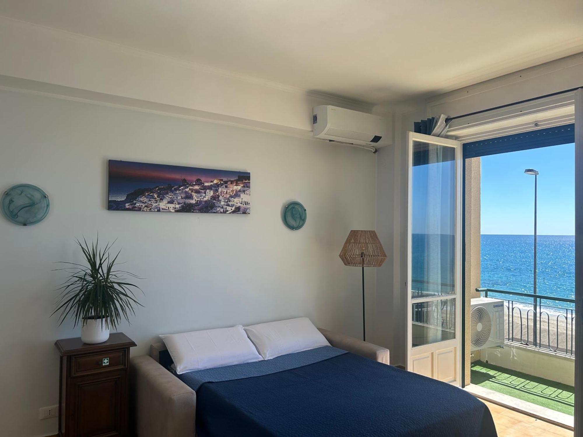 Апартаменты Vista Mare Савона Экстерьер фото